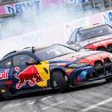 Für qualmende Reifen sorgten die Red Bull Driftbrothers