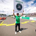 Extrem-Surfer Sebastian Steudtner schickte das DTM-Feld los