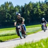 Bei der ADAC Classic meets Traunsee 2024 sind auch Roller und Mofas wie die Simson Schwalbe KR 51/2 N von 1980 dabei (Foto: ADAC Klassik)