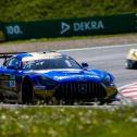 Maro Engel machte das Samstagspodium in Oschersleben komplett