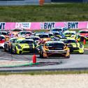 Hugo Sasse begann das Rennen im Aston Martin von der Pole-Position