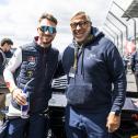 Jimmy Hartwig (rechts) besuchte DTM-Champion Mirko Bortolotti