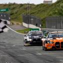 Herzschlagfinale zwischen den beiden BMW von FK Performance Motorsport