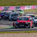 Julian Konrad begann die Saison mit zwei Siegen (Foto: ADAC Tourenwagen Junior Cup)