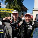 Wenn der Vater mit dem Sohne: Calle und Torbjörn Carlberg bejubeln den JERC-Titel