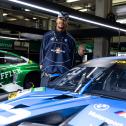 Kevin Yebo von den Niners Chemnitz besuchte das DTM-Team Schubert Motorsport