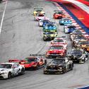 Der Start ins zweite Rennen des ADAC GT Masters auf dem Red Bull Ring