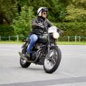 Prominenter Biker: Ralf Bauer nahm mit seiner Triumph Scrambler erstmals an der ADAC Oldtimer-Wanderung für Motorräder teil