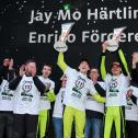 Eingeschworene Truppe: Großer Jubel bei SR Motorsport by Schnitzelalm