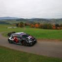 Sébastien Ogier (Toyota GR Yaris Rally1) bleibt auch nach der Freitagsetappe der Central European Rally in Führung