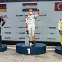 Laurin Heinrich ist weiterhin in der Spitzengruppe des Carrera-Cup-Klassements unterwegs