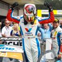 Doppelsieg und Tabellenführung im ADAC GT Masters für ehemaligen Förderfahrer Marvin Kirchhöfer