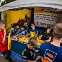 Autogrammstunde am ADAC Truck
