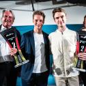 Night of the champions: ADAC Ehrenpräsident Hermann Tomczyk, Tim Zimmermann, Leyton Fourie und ADAC Vorstand Dr. Dieter Nirschl (v-l)