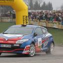 Heimspiel: Für den Crottendorfer Carsten Mohe (Renault Mégane N4) führt die Erze fast durch den Vorgarten