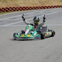 Lirim Zendeli feiert KF Junior-Doppelsieg