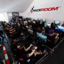 Viel Spaß hatten die Youngster der ADAC Formel 4 beim RaceRoom-Challenge