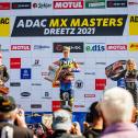Gesamtsiegerehrung v.l.n.r.: Markuss Ozolins ( Lettland / KTM / Kosak Racing Team ), Janis Martins Reisulis ( Lettland / KTM / Motofavorits ) und Lotte Van Drunen ( Niederlande / KTM / Rynopower MX Racing ) beim ADAC MX Junior Cup