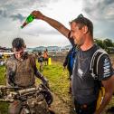 ADAC MX Masters, Gaildorf, Dennis Ullrich ( Deutschland / KTM / KTM Sarholz Racing Team ) auf seiner Maschine beim ADAC MX Masters mit Robbie, Mechaniker und bester Freund