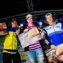ADAC MX Masters Holzgerlingen Tagessiegerehrung beim ADAC MX Youngster Cup v.l.n.r.: Jett Lawrence (Australien/Suzuki/Team Suzuki Germany), Dylan Walsh (Neuseeland/Husqvarna/TEAM DIGA-PROCROSS), Roland Edelbacher (Österreich/KTM/DIMOCO Europe Racing)