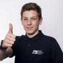 Mit sieben Laufsiegen an sechs Wochenenden erreicht Cato Nickel den Titel in der Jugend-Motocross-Meisterschaft (85 ccm)