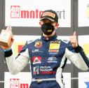 Tim Tramnitz setzt erste Ausrufezeichen zum Saisonauftakt der ADAC Formel 4