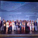 Die glücklichen Sieger der ADAC Europa Classic bei der Preisverleihung.