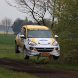 Überflieger: Die jungen Talente aus dem ADAC Opel Rallye Cup wollen stets hoch hinaus