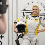 Hingucker: Model Sarah Nowak besucht den ADAC Opel Rallye Cup schon zum zweiten Mal