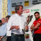 ADAC Formel 4, Lausitzring, Rennen 2, Podium, Hermann Tomczyk, ADAC Sportpräsident