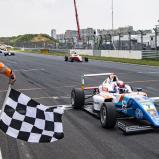 Erster Saisonsieg für Kirill Smal: Der Prema-Pilot war Schnellster im zweiten Sonntagsrennen